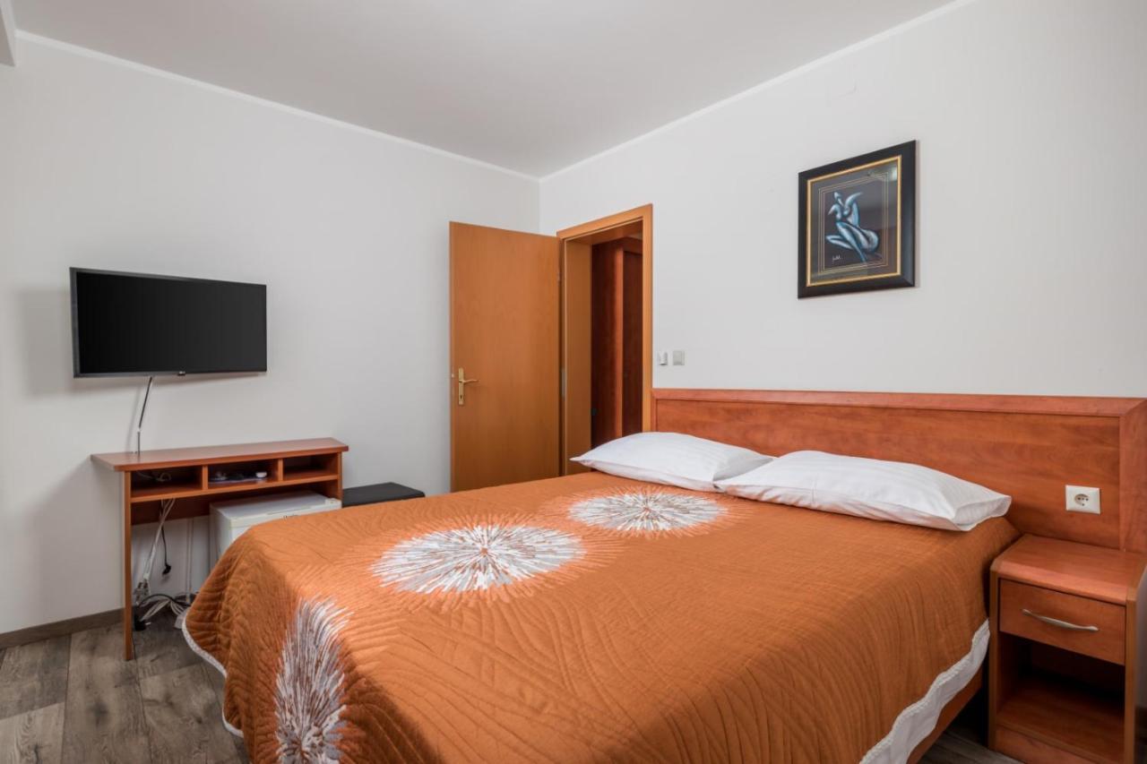 Guest House Ana Башка Экстерьер фото